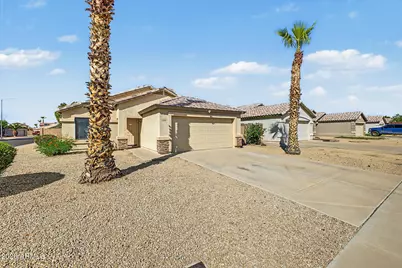 8564 W Mission Lane, Peoria, AZ 85345 - Photo 2
