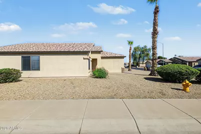 8564 W Mission Lane, Peoria, AZ 85345 - Photo 4