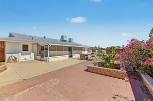 10319 W Cumberland Dr, Sun City, AZ 85351 - Photo 26