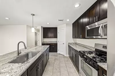 8714 E Clarendon Avenue, Scottsdale, AZ 85251 - Photo 10