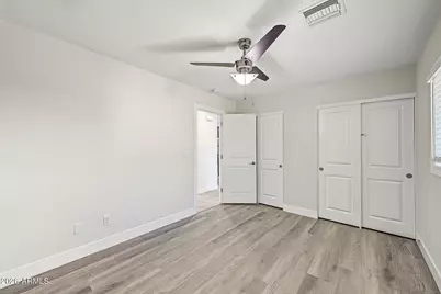 8714 E Clarendon Avenue, Scottsdale, AZ 85251 - Photo 24