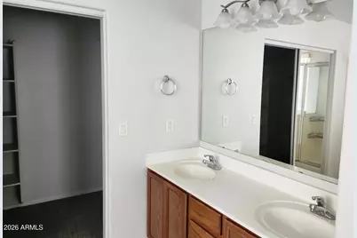 11229 W Chase Drive, Avondale, AZ 85323 - Photo 8