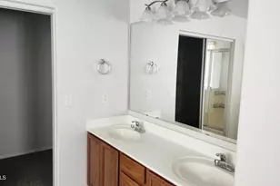 11229 W Chase Dr, Avondale, AZ 85323 - Photo 8