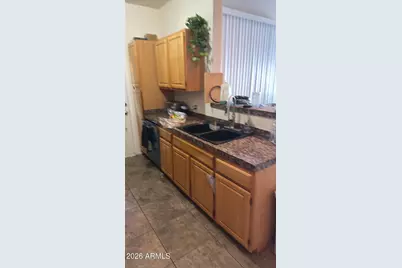 2929 W Yorkshire Drive #2022, Phoenix, AZ 85027 - Photo 2