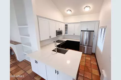 18654 N 45th Avenue, Glendale, AZ 85308 - Photo 2