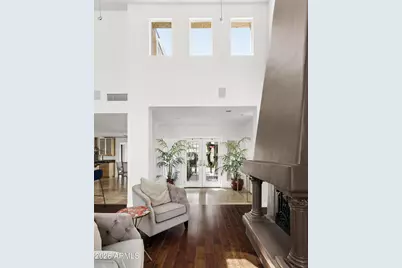 102 W Victoria Square, Phoenix, AZ 85013 - Photo 2