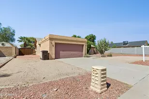 12912 N 79th Ave, Peoria, AZ 85381 - Photo 6