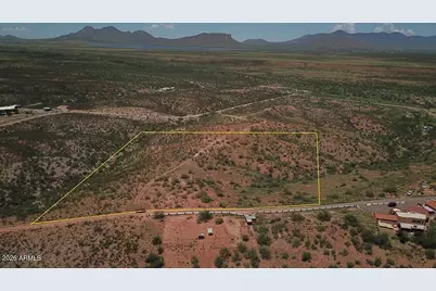 3Xx W Lonely Dove Pl -- #11, Huachuca City, AZ 85616 - Photo 10