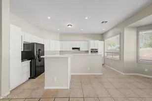 1571 E Stirrup Ct, Gilbert, AZ 85296 - Photo 16