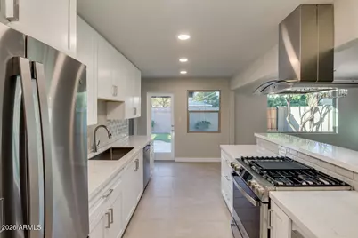 554 W 19th Street, Tempe, AZ 85281 - Photo 16