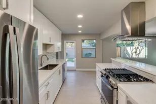 554 W 19th St, Tempe, AZ 85281 - Photo 16
