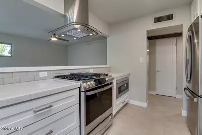 554 W 19th Street, Tempe, AZ 85281 - Photo 18