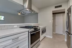 554 W 19th St, Tempe, AZ 85281 - Photo 18