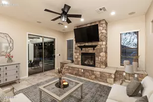24212 N 24th Pl, Phoenix, AZ 85024 - Photo 22