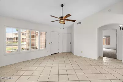 17520 N 84th Lane, Peoria, AZ 85382 - Photo 2