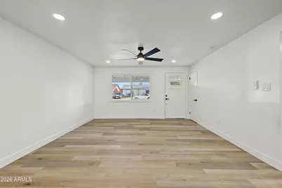 7142 W Westview Drive, Phoenix, AZ 85033 - Photo 4