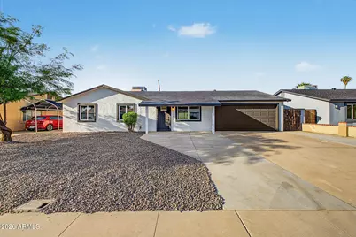 7142 W Westview Drive, Phoenix, AZ 85033 - Photo 1