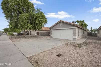 853 E Yuma Avenue, Apache Junction, AZ 85119 - Photo 4