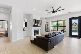 26627 N 46th Pl, Cave Creek, AZ 85331 - Photo 8