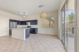 13592 W Ironwood St, Surprise, AZ 85374 - Photo 8