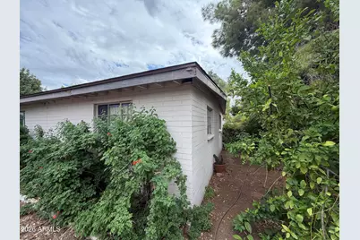 4713 E Devonshire Avenue, Phoenix, AZ 85018 - Photo 4