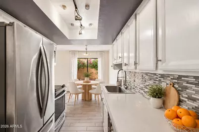 10437 N 11th Street #2, Phoenix, AZ 85020 - Photo 16