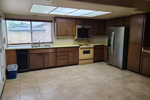 15227 N 23rd Dr, Phoenix, AZ 85023 - Photo 8