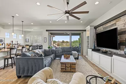 10517 S 181st Avenue, Goodyear, AZ 85338 - Photo 6