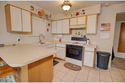 812 N Sunshine Boulevard, Eloy, AZ 85131 - Photo 10
