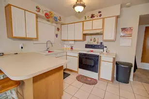 812 N Sunshine Blvd, Eloy, AZ 85131 - Photo 10