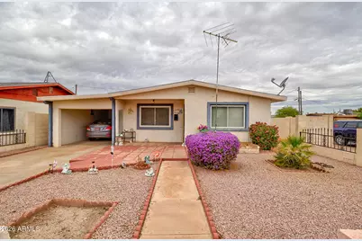 812 N Sunshine Boulevard, Eloy, AZ 85131 - Photo 1