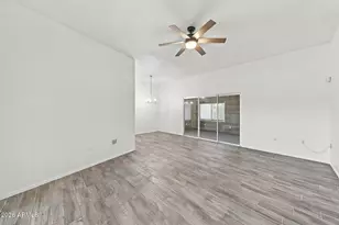 16210 N Meadow Park Dr, Sun City, AZ 85351 - Photo 6