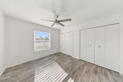 16210 N Meadow Park Drive, Sun City, AZ 85351 - Photo 18