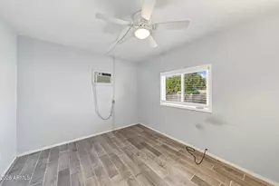 16210 N Meadow Park Dr, Sun City, AZ 85351 - Photo 16