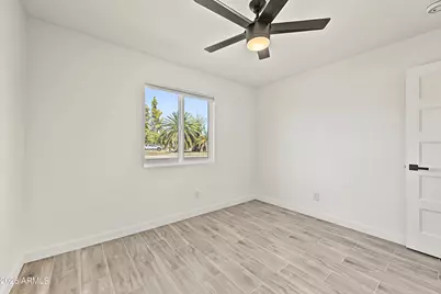 8847 W Weldon Avenue, Phoenix, AZ 85037 - Photo 32