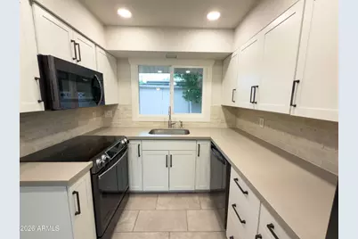 8449 E Montebello Avenue, Scottsdale, AZ 85250 - Photo 2