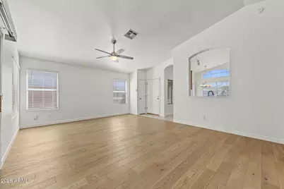 7454 W Louise Drive, Glendale, AZ 85310 - Photo 6