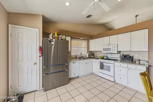 8735 W Pineveta Dr W, Arizona City, AZ 85123 - Photo 12