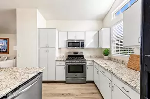 1392 E Binner Dr, Chandler, AZ 85225 - Photo 10