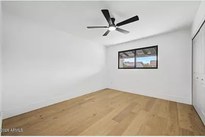 8008 E Whitton Avenue, Scottsdale, AZ 85251 - Photo 12