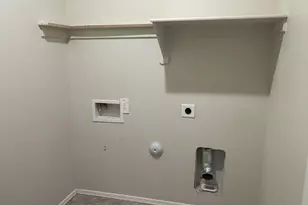 36091 W Seville Dr, Maricopa, AZ 85138 - Photo 8