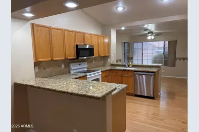 4670 W Geronimo Street, Chandler, AZ 85226 - Photo 2