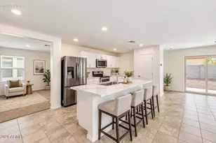 12645 W Palmaire Ave, Glendale, AZ 85307 - Photo 10