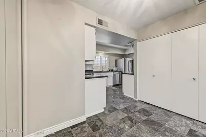 1930 E Linger Lane, Phoenix, AZ 85020 - Photo 12