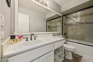 1930 E Linger Ln, Phoenix, AZ 85020 - Photo 22