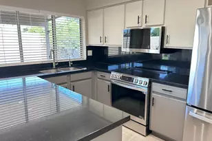 6221 E Gelding Dr, Scottsdale, AZ 85254 - Photo 4