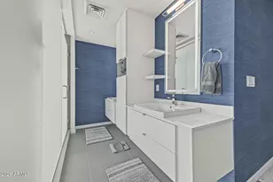 200 W Portland St, Phoenix, AZ 85003 - Photo 16
