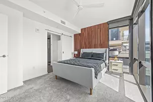 200 W Portland St, Phoenix, AZ 85003 - Photo 20