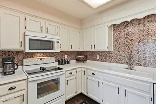 7755 E Laguna Azul Ave, Mesa, AZ 85209 - Photo 8