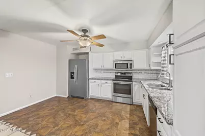 10014 N 87th Lane, Peoria, AZ 85345 - Photo 8